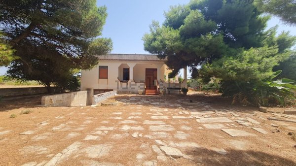 casa indipendente in vendita a Castelvetrano in zona Triscina di Selinunte