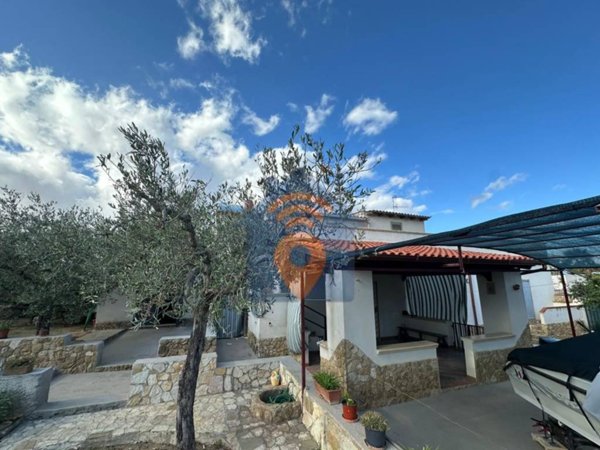 casa indipendente in vendita a Castelvetrano in zona Triscina di Selinunte