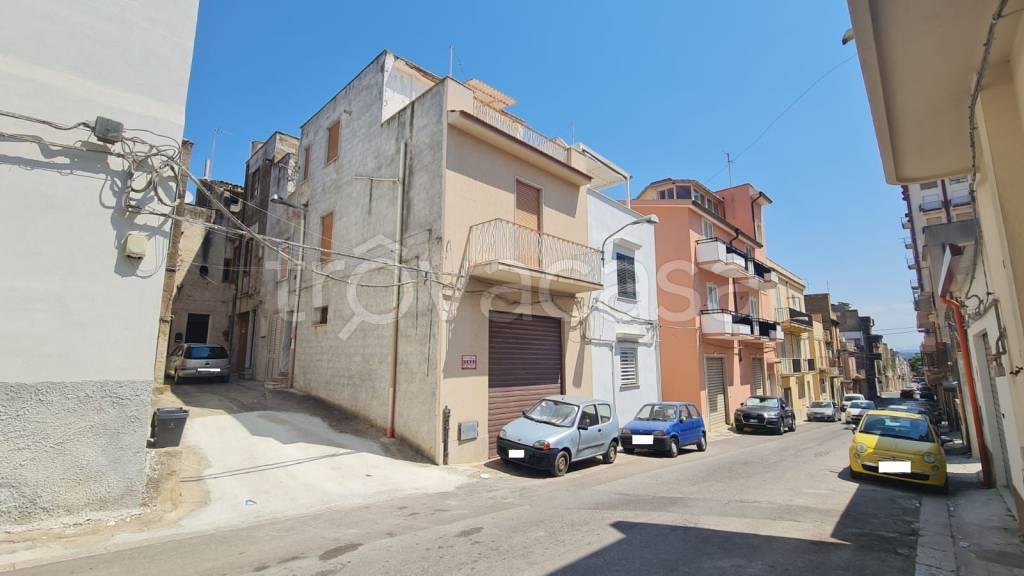 casa indipendente in vendita a Castelvetrano