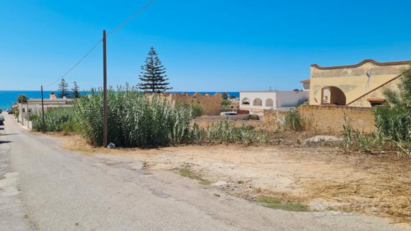 terreno edificabile in vendita a Castelvetrano in zona Triscina di Selinunte