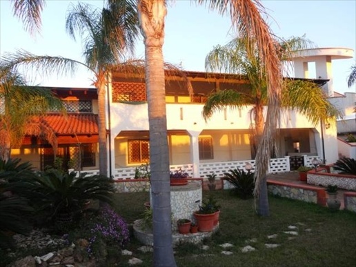 casa indipendente in vendita a Castelvetrano in zona Triscina di Selinunte