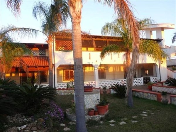 casa indipendente in vendita a Castelvetrano in zona Triscina di Selinunte