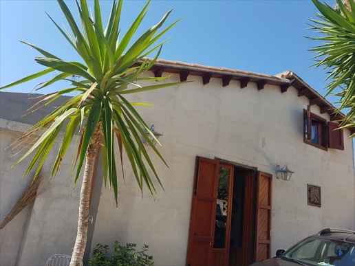 casa indipendente in vendita a Castelvetrano in zona Marinella di Selinunte