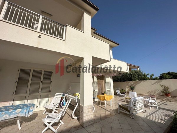 casa indipendente in vendita a Castelvetrano in zona Marinella di Selinunte