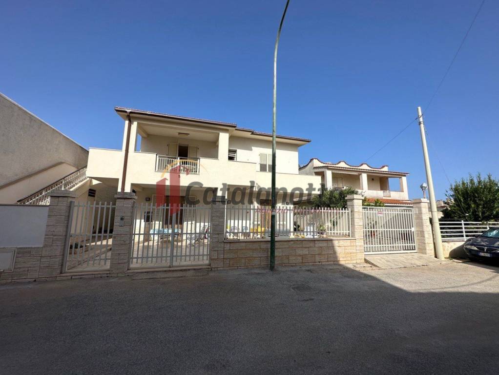 casa indipendente in vendita a Castelvetrano in zona Marinella di Selinunte