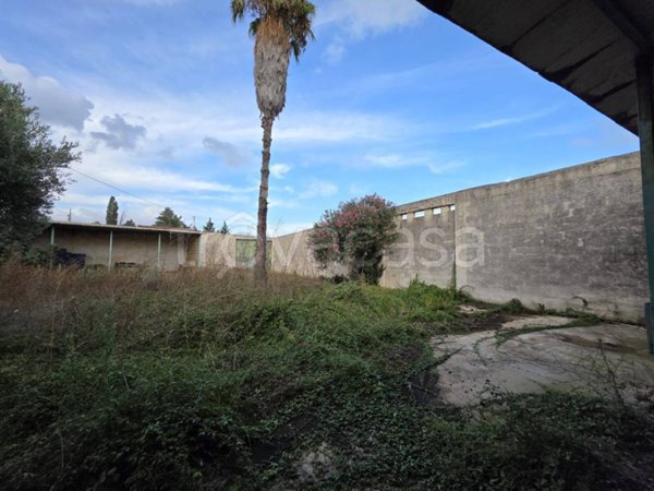 locale commerciale in vendita a Castelvetrano