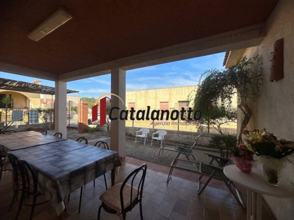 casa indipendente in vendita a Castelvetrano in zona Triscina di Selinunte