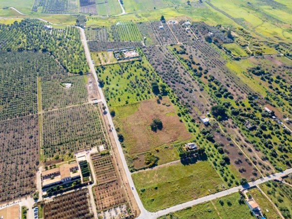 terreno edificabile in vendita a Castelvetrano in zona Marinella di Selinunte