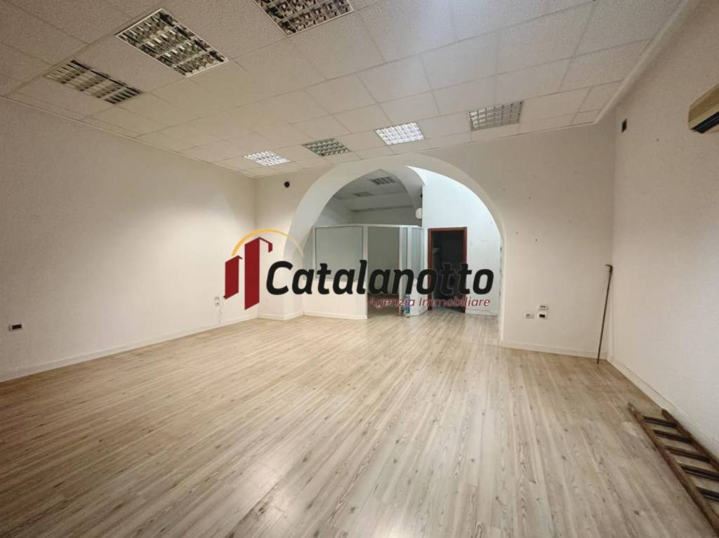 negozio in vendita a Castelvetrano