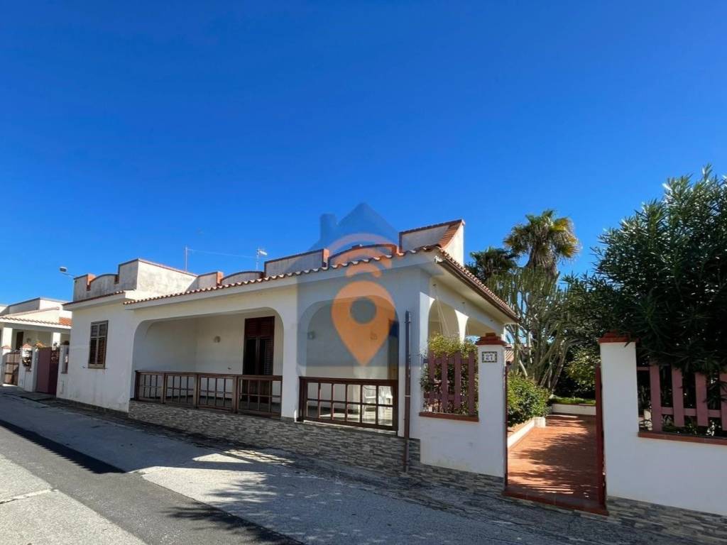 casa indipendente in vendita a Castelvetrano in zona Triscina di Selinunte