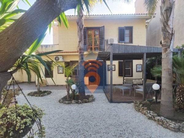 casa indipendente in vendita a Castelvetrano