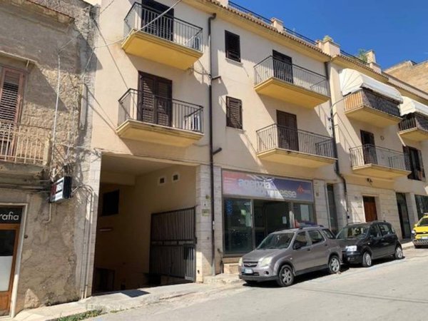 negozio in vendita a Castelvetrano