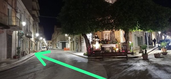 locale commerciale in vendita a Castelvetrano