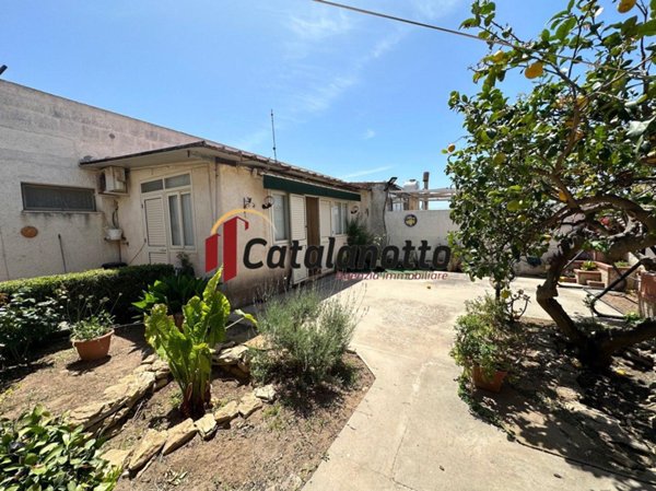 casa indipendente in vendita a Castelvetrano in zona Triscina di Selinunte