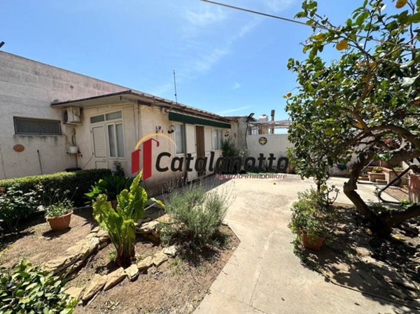 casa indipendente in vendita a Castelvetrano in zona Triscina di Selinunte