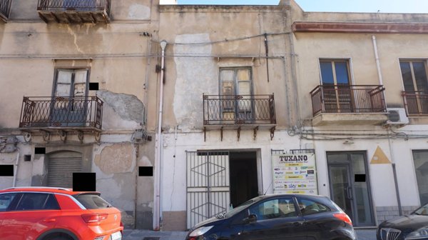 locale commerciale in vendita a Castelvetrano