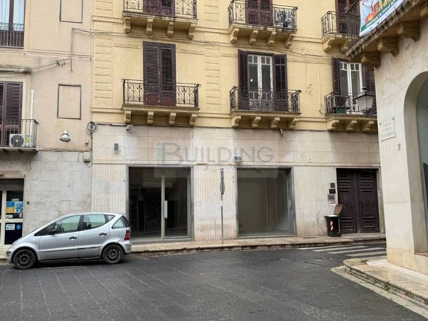negozio in vendita a Castelvetrano