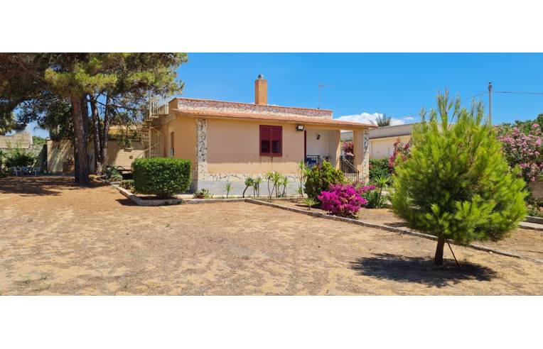 casa indipendente in vendita a Castelvetrano in zona Triscina di Selinunte