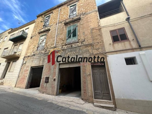 casa indipendente in vendita a Castelvetrano