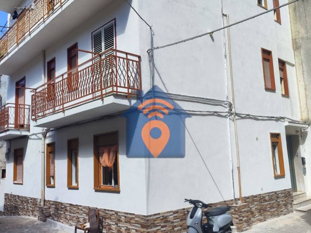 intera palazzina in vendita a Castelvetrano
