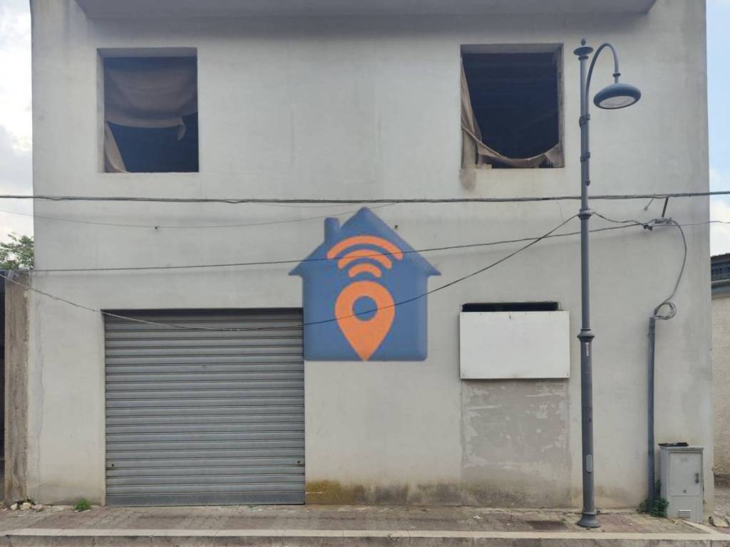 locale commerciale in vendita a Castelvetrano