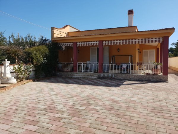 casa indipendente in vendita a Castelvetrano