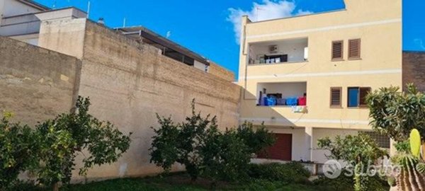 intera palazzina in vendita a Castelvetrano