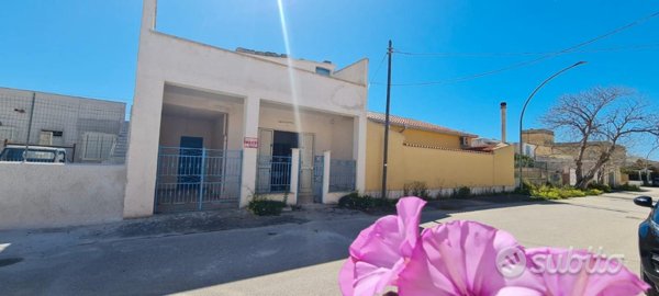 casa indipendente in vendita a Castelvetrano