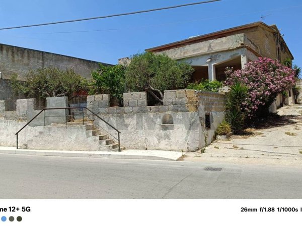 casa indipendente in vendita a Castelvetrano in zona Triscina di Selinunte