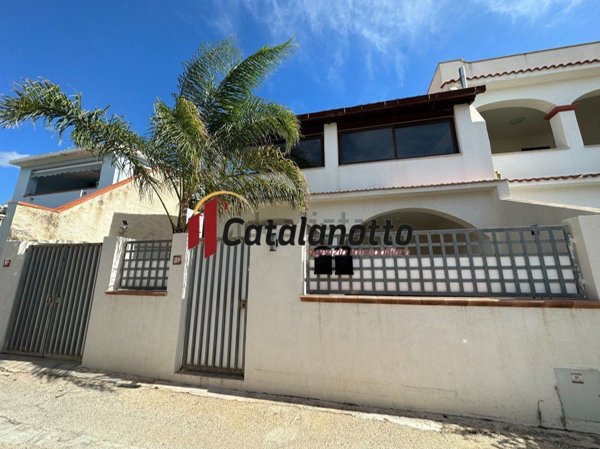 casa indipendente in vendita a Castelvetrano in zona Triscina di Selinunte