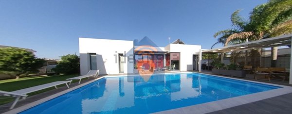 casa indipendente in vendita a Castelvetrano in zona Triscina di Selinunte