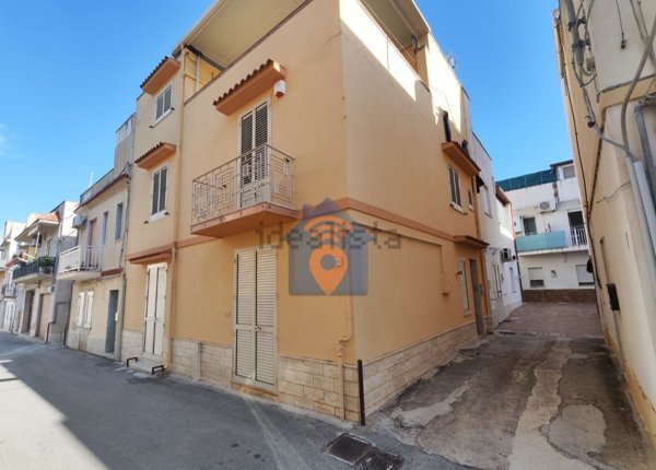 casa indipendente in vendita a Castelvetrano