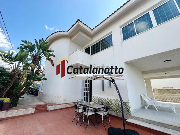 casa indipendente in vendita a Castelvetrano in zona Triscina di Selinunte