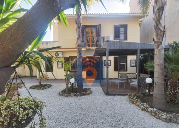 casa indipendente in vendita a Castelvetrano