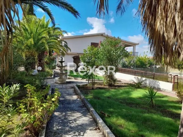 casa indipendente in vendita a Castelvetrano in zona Marinella di Selinunte