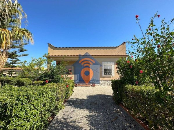 casa indipendente in vendita a Castelvetrano in zona Marinella di Selinunte