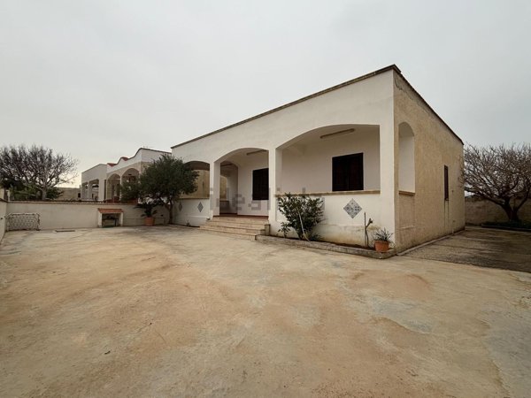 casa indipendente in vendita a Castelvetrano in zona Triscina di Selinunte