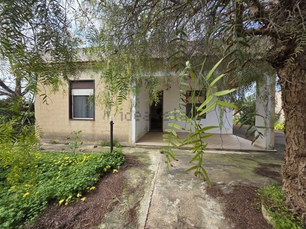 casa indipendente in vendita a Castelvetrano in zona Triscina di Selinunte
