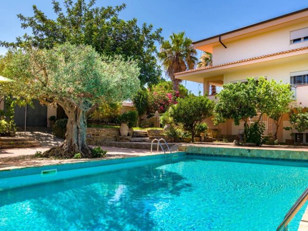 casa indipendente in vendita a Castelvetrano in zona Marinella di Selinunte