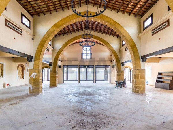 intera palazzina in vendita a Castelvetrano