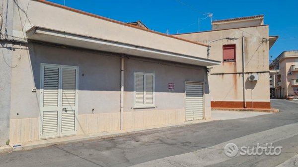 casa indipendente in vendita a Castelvetrano