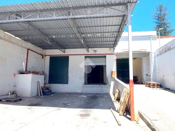 locale commerciale in vendita a Castelvetrano