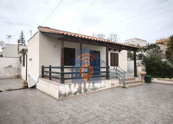 casa indipendente in vendita a Castelvetrano in zona Triscina di Selinunte