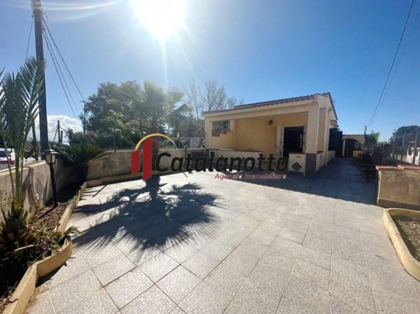 casa indipendente in vendita a Castelvetrano in zona Marinella di Selinunte