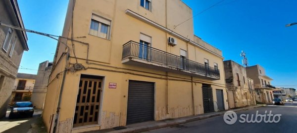 casa indipendente in vendita a Castelvetrano