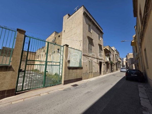 casa indipendente in vendita a Castelvetrano