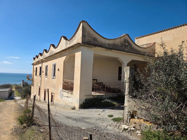 casa indipendente in vendita a Castelvetrano in zona Triscina di Selinunte