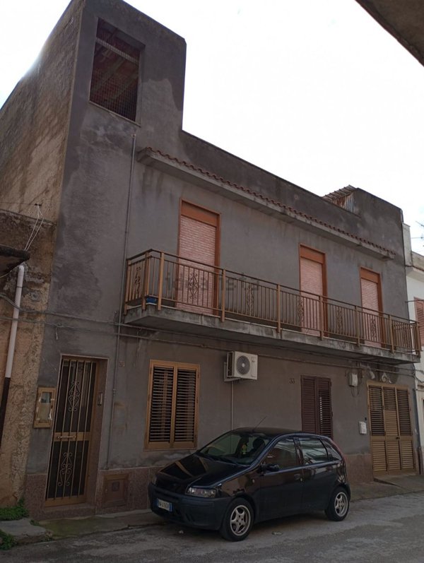 casa indipendente in vendita a Castelvetrano