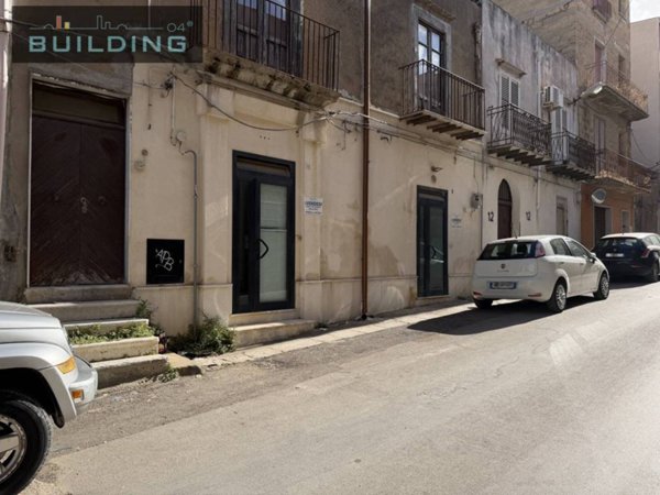 negozio in vendita a Castelvetrano
