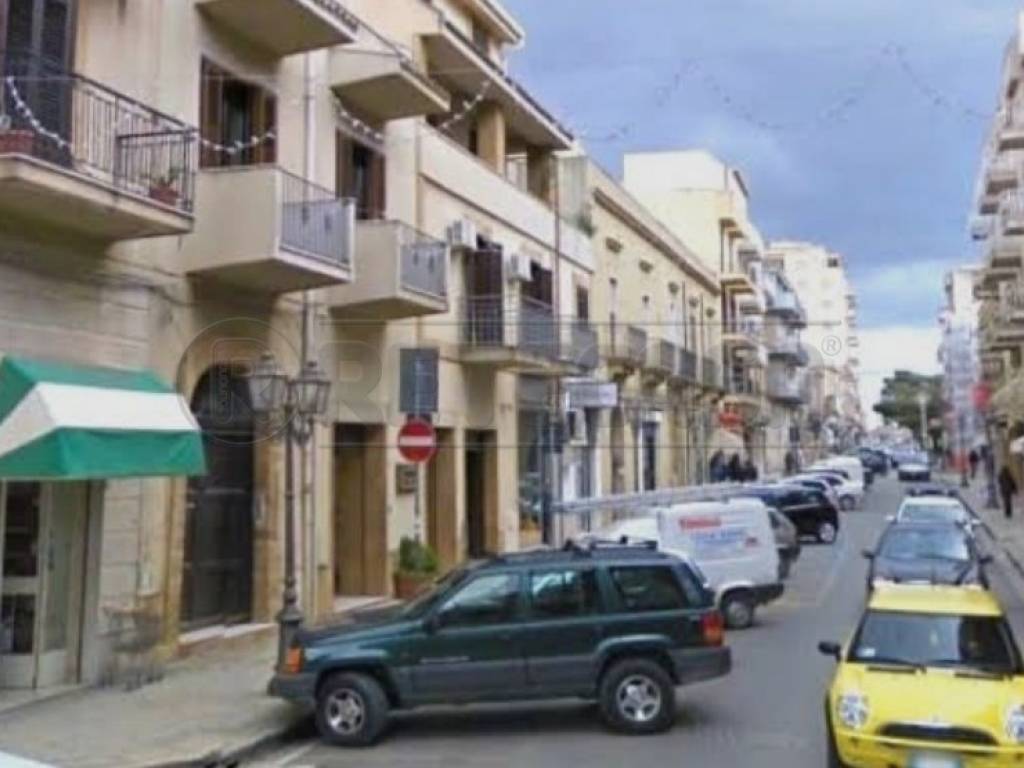 negozio in vendita a Castelvetrano